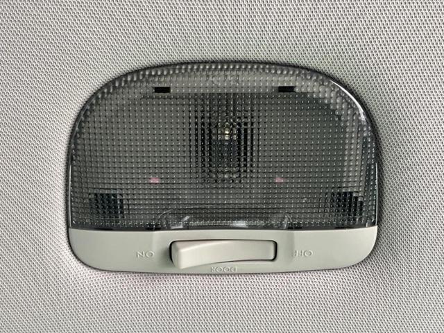 レガシィツーリングワゴン ２．０ＧＴ　ＤＩＴアイサイト　後期Ｄ型　４ＷＤ　ターボ　純正ナビ　レーダークルーズ　ビルシュタインダンパー　バックカメラ　禁煙車　パワーシート　スマートキー　ＥＴＣ　ＨＩＤヘッド　ＥＴＣ　純正１８インチアルミ　ＣＤ　ＤＶＤ再生（61枚目）