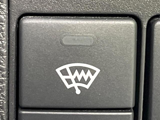 ヴェゼル ハイブリッドZ・ホンダセンシング 純正SDナビ バックカメラ 寒冷地仕様 ホンダセンシング アダプティブレーダークルーズ 禁煙車 コーナーセンサー スマートキー LEDヘッド ビルトインETC オートハイビーム 車線逸脱警報(6枚目)