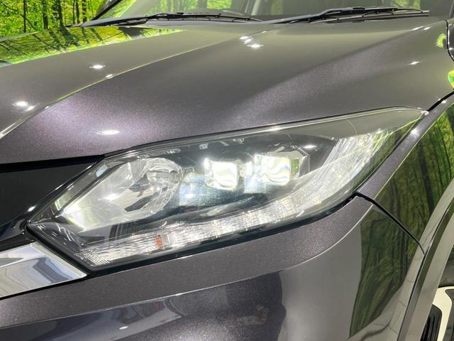 ヴェゼル ハイブリッドZ・ホンダセンシング 純正SDナビ バックカメラ 寒冷地仕様 ホンダセンシング アダプティブレーダークルーズ 禁煙車 コーナーセンサー スマートキー LEDヘッド ビルトインETC オートハイビーム 車線逸脱警報(13枚目)