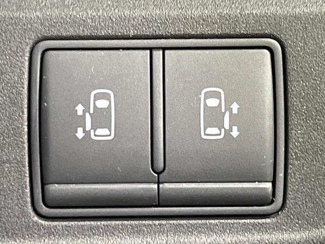 セレナ ハイウェイスター Vセレクション 両側電動スライドドア 純正9型SDナビ フリップダウンモニター バックカメラ エマージェンシーブレーキ 禁煙車 ドラレコ スマートキー LEDヘッド ビルトインETC クルコン オートハイビーム(3枚目)