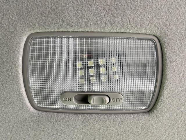 シャトル ハイブリッドXスタイルエディション SDナビ バックカメラ 寒冷地仕様 シティブレーキアクティブシステム 禁煙車 ハーフレザーシート スマートキー LEDヘッド ビルトインETC クルコン オートライト オートエアコン 横滑り防止装置(59枚目)