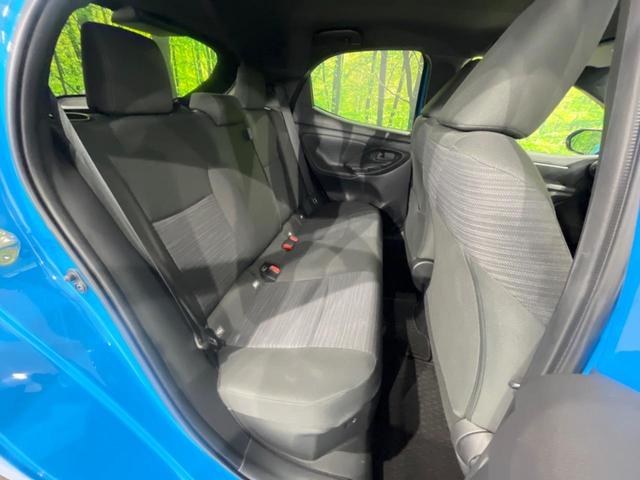 ヤリス ハイブリッドZ セーフティセンス 禁煙車 純正ディスプレイオーディオ 全周囲カメラ レーダークルーズ 寒冷地仕様 Bluetooth スマートキー AC100V電源 LEDヘッドライト シートヒーター 車線逸脱警報(10枚目)