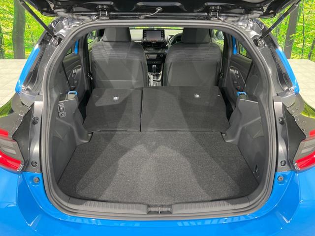 ヤリス ハイブリッドZ セーフティセンス 禁煙車 純正ディスプレイオーディオ 全周囲カメラ レーダークルーズ 寒冷地仕様 Bluetooth スマートキー AC100V電源 LEDヘッドライト シートヒーター 車線逸脱警報(11枚目)