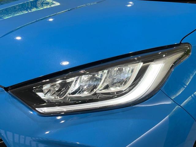 ヤリス ハイブリッドZ セーフティセンス 禁煙車 純正ディスプレイオーディオ 全周囲カメラ レーダークルーズ 寒冷地仕様 Bluetooth スマートキー AC100V電源 LEDヘッドライト シートヒーター 車線逸脱警報(13枚目)