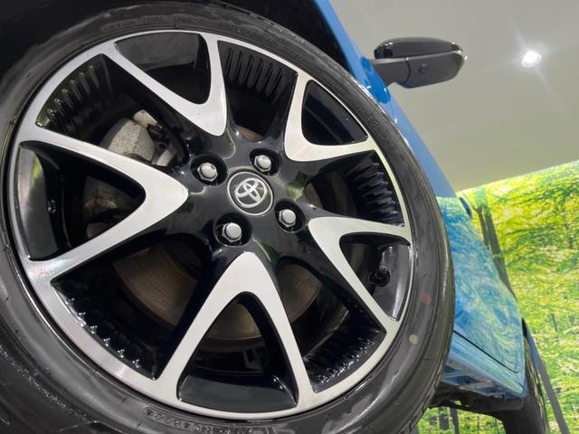 ヤリス ハイブリッドZ セーフティセンス 禁煙車 純正ディスプレイオーディオ 全周囲カメラ レーダークルーズ 寒冷地仕様 Bluetooth スマートキー AC100V電源 LEDヘッドライト シートヒーター 車線逸脱警報(14枚目)