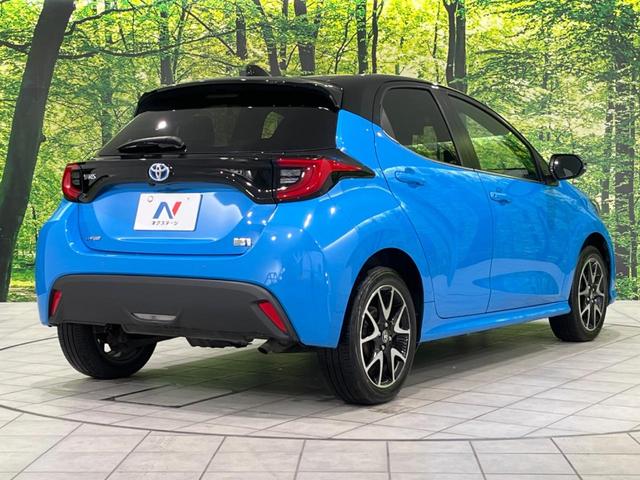 ヤリス ハイブリッドZ セーフティセンス 禁煙車 純正ディスプレイオーディオ 全周囲カメラ レーダークルーズ 寒冷地仕様 Bluetooth スマートキー AC100V電源 LEDヘッドライト シートヒーター 車線逸脱警報(18枚目)