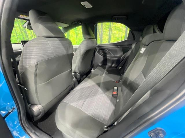 ヤリス ハイブリッドZ セーフティセンス 禁煙車 純正ディスプレイオーディオ 全周囲カメラ レーダークルーズ 寒冷地仕様 Bluetooth スマートキー AC100V電源 LEDヘッドライト シートヒーター 車線逸脱警報(48枚目)