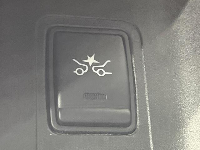 セレナ ハイウェイスター プロパイロットエディション フリップダウン 両側電動スライドドア プロパイロット インテリジェントエマージェンシーブレーキ 禁煙車 純正ナビ バックカメラ ETC Bluetooth フルセグ LEDヘッドライト スマートキー(37枚目)