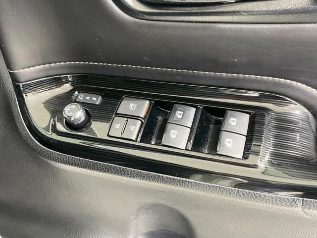 エスクァイア Gi プレミアムパッケージ ブラックテーラード フリップダウン 両側電動スライドドア セーフティセンス 禁煙車 純正ナビ バックカメラ ETC Bluetooth フルセグ シートヒーター LEDヘッドライト クルーズコントロール スマートキー(58枚目)