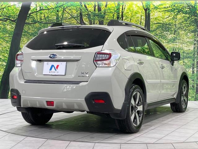 XVハイブリッド 2.0i-L アイサイト 4WD 純正SDナビ 衝突軽減 レーダークルーズ 禁煙車 スマートキー HIDヘッド オートハイビーム 車線逸脱警報 オートライト 純正17インチアルミ Bluetooth CD DVD再生(18枚目)