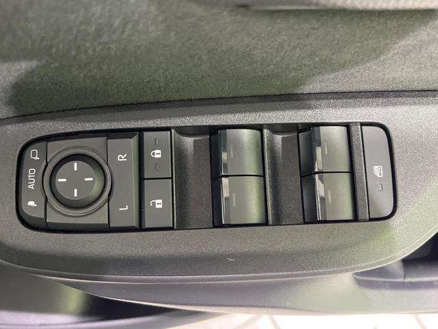 ヤリスクロス X セーフティセンス 禁煙車 純正ディスプレイオーディオ レーダークルーズ 寒冷地仕様 バックカメラ ETC Bluetooth オートマチックハイビーム オートブレーキホールド スマートキー(51枚目)