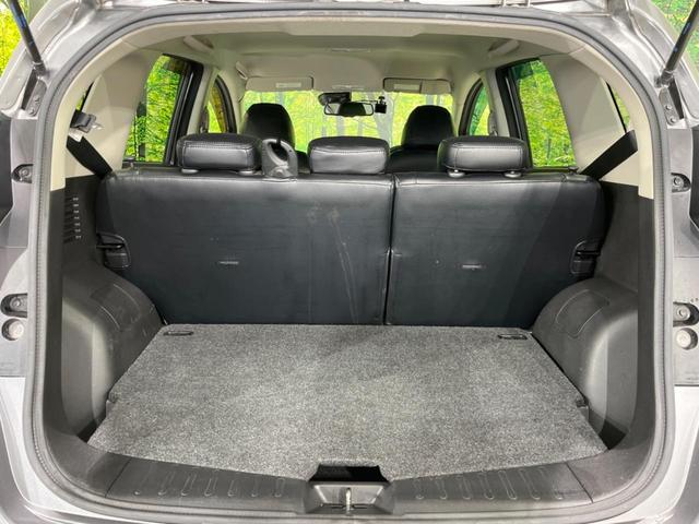 ノート Ｘ　ＦＯＵＲ　Ｖセレクション＋セーフティ　４ＷＤ　純正ＳＤナビ　全周囲カメラ　エマージェンシーブレーキ　禁煙車　ドラレコ　コーナーセンサー　スマートキー　ＬＥＤヘッド　ＥＴＣ　車線逸脱警報　オートライト　オートエアコン　Ｂｌｕｅｔｏｏｔｈ（14枚目）