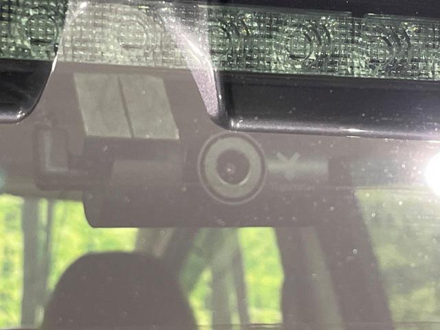 ノート Ｘ　ＦＯＵＲ　Ｖセレクション＋セーフティ　４ＷＤ　純正ＳＤナビ　全周囲カメラ　エマージェンシーブレーキ　禁煙車　ドラレコ　コーナーセンサー　スマートキー　ＬＥＤヘッド　ＥＴＣ　車線逸脱警報　オートライト　オートエアコン　Ｂｌｕｅｔｏｏｔｈ（60枚目）