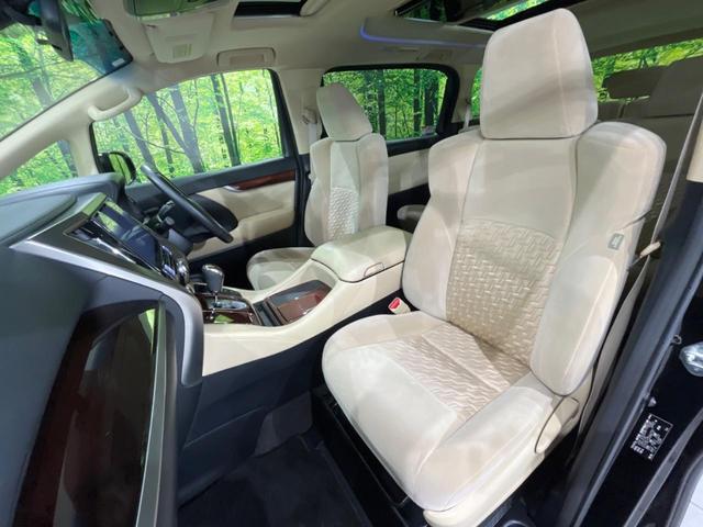 アルファードハイブリッド Ｘ　サンルーフ　両側電動スライドドア　１１型ＢＩＧ‐Ｘ　フリップダウンモニター　バックカメラ　衝突被害軽減システム　レーダークルーズ　禁煙車　コーナーセンサー　スマートキー　ＬＥＤヘッド　ビルトインＥＴＣ（38枚目）