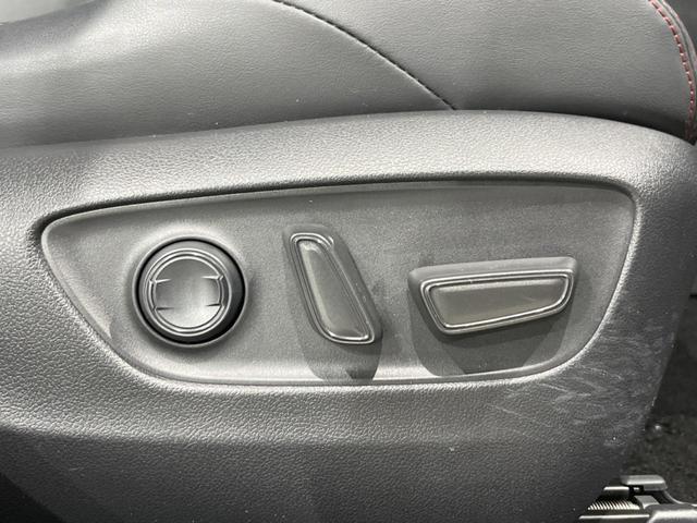 ＲＡＶ４ ハイブリッドアドベンチャー　オフロードパッケージＩＩ　本州仕入　１０．５インチＤＡ　バックカメラ　衝突軽減ブレーキ　デジタルインナーミラー　１００Ｖ電源　エンジンスターター　レーダークルーズ　禁煙車　レザー調シート　前席シートエアコン　パワーシート（23枚目）