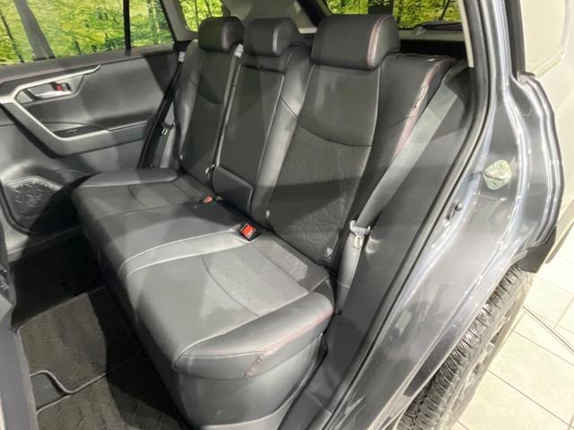 ＲＡＶ４ ハイブリッドアドベンチャー　オフロードパッケージＩＩ　本州仕入　１０．５インチＤＡ　バックカメラ　衝突軽減ブレーキ　デジタルインナーミラー　１００Ｖ電源　エンジンスターター　レーダークルーズ　禁煙車　レザー調シート　前席シートエアコン　パワーシート（33枚目）