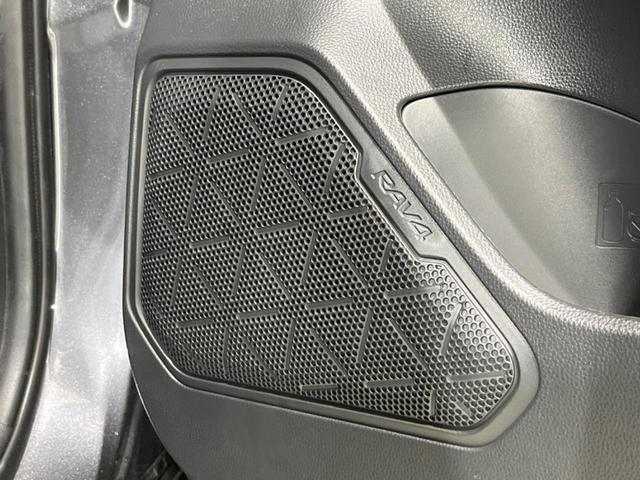 ＲＡＶ４ ハイブリッドアドベンチャー　オフロードパッケージＩＩ　本州仕入　１０．５インチＤＡ　バックカメラ　衝突軽減ブレーキ　デジタルインナーミラー　１００Ｖ電源　エンジンスターター　レーダークルーズ　禁煙車　レザー調シート　前席シートエアコン　パワーシート（63枚目）