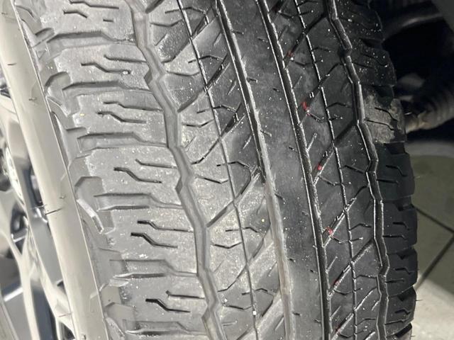 ＲＡＶ４ ハイブリッドアドベンチャー　オフロードパッケージＩＩ　本州仕入　１０．５インチＤＡ　バックカメラ　衝突軽減ブレーキ　デジタルインナーミラー　１００Ｖ電源　エンジンスターター　レーダークルーズ　禁煙車　レザー調シート　前席シートエアコン　パワーシート（71枚目）