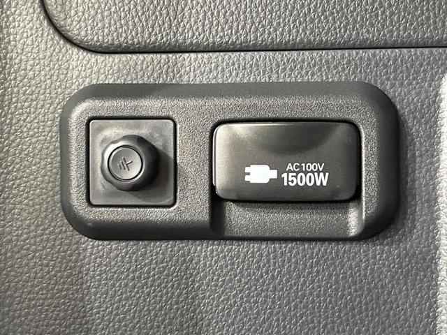 ヴォクシー ハイブリッドＳ－Ｚ　本州仕入　快適利便ＰＫＧ　１０．５インチ純正ＤＡ　両側電動ドア　後席モニター　バックカメラ　寒冷地仕様　電動リアゲート　１００Ｖ電源　レーダークルーズ　禁煙車　シートヒーター（30枚目）