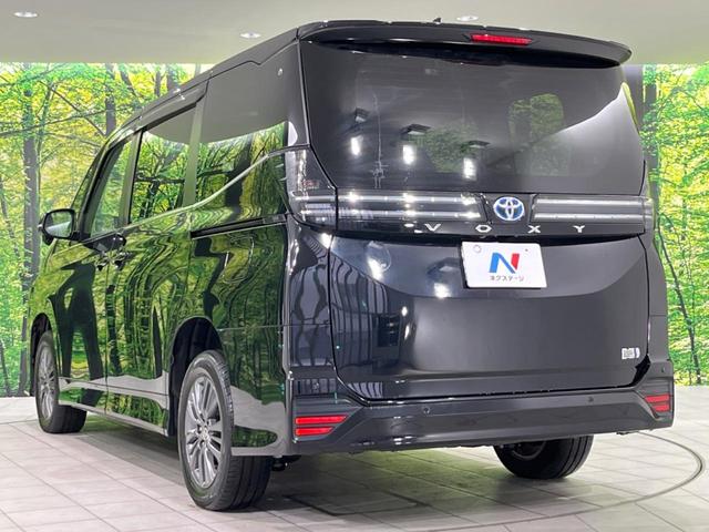 ヴォクシー ハイブリッドＳ－Ｚ　本州仕入　快適利便ＰＫＧ　１０．５インチ純正ＤＡ　両側電動ドア　後席モニター　バックカメラ　寒冷地仕様　電動リアゲート　１００Ｖ電源　レーダークルーズ　禁煙車　シートヒーター（51枚目）