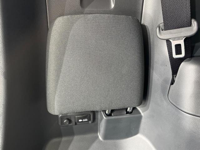 ヴォクシー ハイブリッドＳ－Ｚ　本州仕入　快適利便ＰＫＧ　１０．５インチ純正ＤＡ　両側電動ドア　後席モニター　バックカメラ　寒冷地仕様　電動リアゲート　１００Ｖ電源　レーダークルーズ　禁煙車　シートヒーター（67枚目）