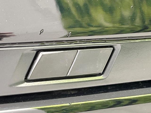 ヴォクシー ハイブリッドＳ－Ｚ　本州仕入　快適利便ＰＫＧ　１０．５インチ純正ＤＡ　両側電動ドア　後席モニター　バックカメラ　寒冷地仕様　電動リアゲート　１００Ｖ電源　レーダークルーズ　禁煙車　シートヒーター（69枚目）