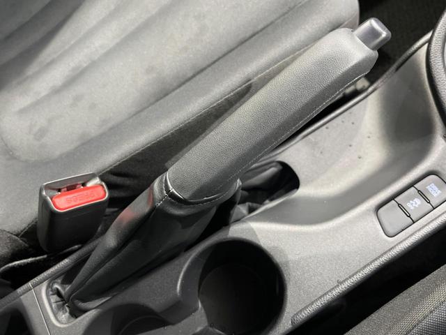 ヤリス X 純正DA 寒冷地仕様 衝突被害軽減システム レーダークルーズ 禁煙車 ドライブレコーダー ETC オートハイビーム オートライト Bluetooth 横滑り防止装置 盗難防止装置(35枚目)