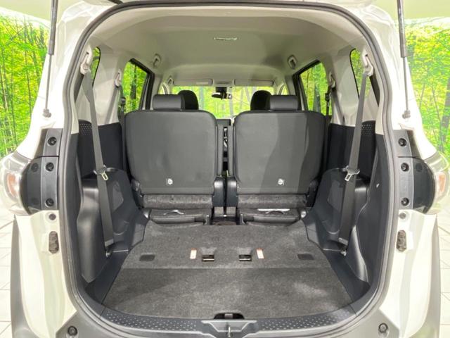 シエンタ Ｇ　後期型　両側電動スライドドア　ＳＤナビ　バックカメラ　衝突被害軽減システム　禁煙車　コーナーセンサー　スマートキー　ＥＴＣ　オートハイビーム　オートライト　オートエアコン　Ｂｌｕｅｔｏｏｔｈ　ＣＤ（12枚目）