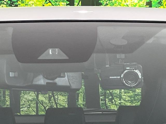 ＲＡＶ４ Ｇ　Ｚパッケージ　純正９型ＳＤナビ　バックカメラ　寒冷地仕様　セーフティセンス　レーダークルーズ　禁煙車　電動リアゲート　合皮シート　パワーシート　ドラレコ　コーナーセンサー　スマートキー　ＬＥＤヘッド　ＥＴＣ２．０（3枚目）