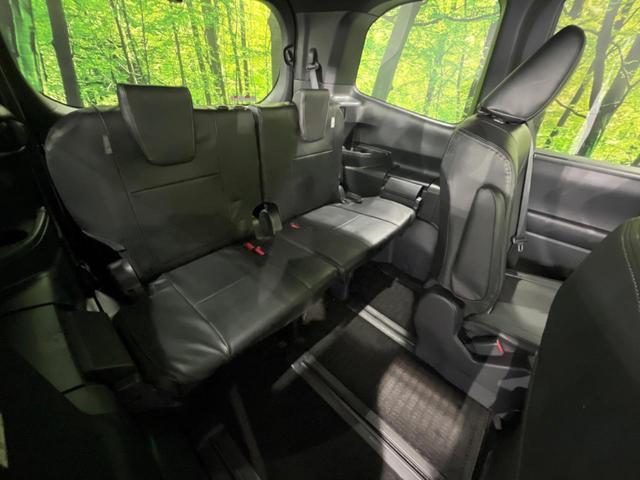 ３列目シートはもちろん状態良好☆大人でもゆったりと座って頂けますので、大人数でのお出かけもラクラクです♪ご家族で、気の知れた仲間で、ドライブに行くのが楽しみですね♪