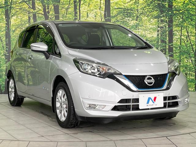 ノート ｅ－パワー　Ｘ　ＦＯＵＲ　エマージェンシーブレーキ　禁煙車　ドライブレコーダー　スマートキー　クリアランスソナー　レーンキープアシスト　オートマチックハイビーム　オートライト　オートエアコン　純正１５インチアルミホイール（17枚目）