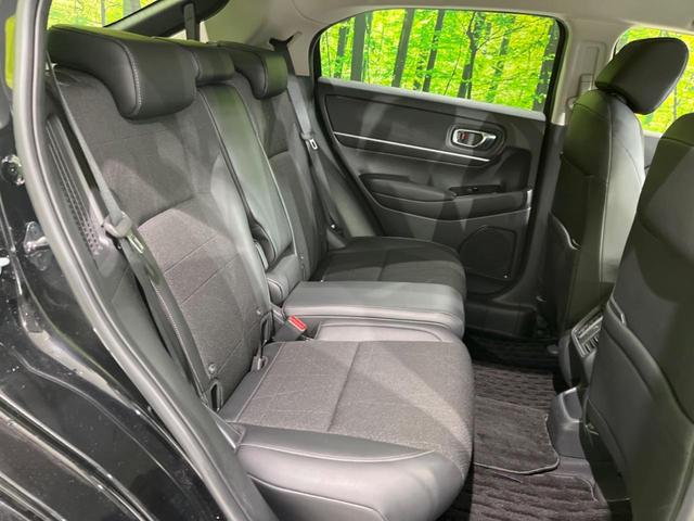 ヴェゼル e:HEV Z 4WD 純正ナビ バックカメラ 寒冷地仕様 衝突軽減 禁煙車 電動リアゲート ハーフレザーシート ドラレコ コーナーセンサー スマートキー LEDヘッド ビルトインETC 純正16インチアルミ(9枚目)