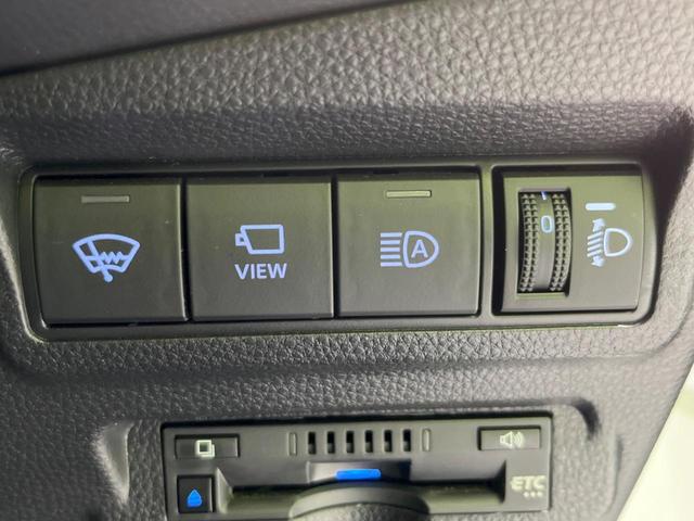 カローラクロス ハイブリッド　Ｚ　４ＷＤ　１０インチ純正ナビ　パノラマルーフ　フルエアロ　　全周囲カメラ　寒冷地仕様　衝突被害軽減　レーダークルーズ　禁煙車　電動リアゲート　パワーシート　ドラレコ　コーナーセンサー　スマートキー（29枚目）