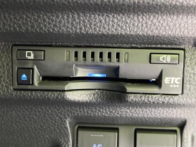 カローラクロス ハイブリッド　Ｚ　４ＷＤ　１０インチ純正ナビ　パノラマルーフ　フルエアロ　　全周囲カメラ　寒冷地仕様　衝突被害軽減　レーダークルーズ　禁煙車　電動リアゲート　パワーシート　ドラレコ　コーナーセンサー　スマートキー（33枚目）