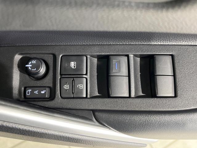 カローラクロス ハイブリッド　Ｚ　４ＷＤ　１０インチ純正ナビ　パノラマルーフ　フルエアロ　　全周囲カメラ　寒冷地仕様　衝突被害軽減　レーダークルーズ　禁煙車　電動リアゲート　パワーシート　ドラレコ　コーナーセンサー　スマートキー（47枚目）