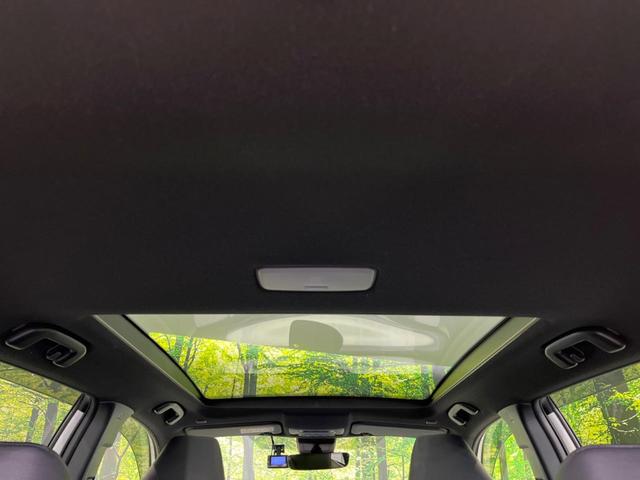 カローラクロス ハイブリッド　Ｚ　４ＷＤ　１０インチ純正ナビ　パノラマルーフ　フルエアロ　　全周囲カメラ　寒冷地仕様　衝突被害軽減　レーダークルーズ　禁煙車　電動リアゲート　パワーシート　ドラレコ　コーナーセンサー　スマートキー（57枚目）