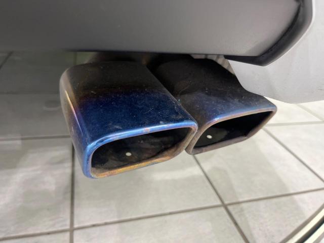 カローラクロス ハイブリッド　Ｚ　４ＷＤ　１０インチ純正ナビ　パノラマルーフ　フルエアロ　　全周囲カメラ　寒冷地仕様　衝突被害軽減　レーダークルーズ　禁煙車　電動リアゲート　パワーシート　ドラレコ　コーナーセンサー　スマートキー（65枚目）