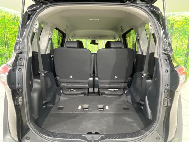 シエンタ Ｇ　セーフティーエディションＩＩ　純正ＳＤナビ　両側電動ドア　バックカメラ　寒冷地仕様　衝突被害軽減システム　禁煙車　コーナーセンサー　スマートキー　ＬＥＤヘッド　純正１６インチアルミ　オートハイビーム（12枚目）