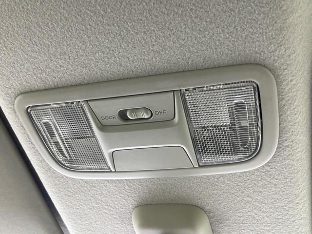 Ｎ－ＢＯＸカスタム Ｇ・Ｌパッケージ　４ＷＤ　電動スライドドア　ＳＤナビ　禁煙車　スマートキー　ＨＩＤヘッド　オートライト　オートエアコン　Ｂｌｕｅｔｏｏｔｈ　ワンセグＴＶ　アルミホイール（30枚目）