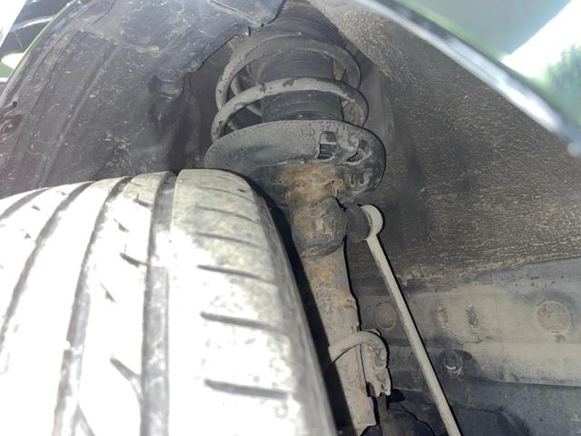 プリウス Ｓ　純正ＳＤナビ　バックカメラ　寒冷地仕様　衝突被害軽減システム　レーダークルーズ　禁煙車　ドラレコ　コーナーセンサー　スマートキー　ＬＥＤヘッド　ビルトインＥＴＣ　オートハイビーム　車線逸脱警報（24枚目）