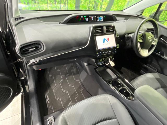 プリウス Ｓ　純正ＳＤナビ　バックカメラ　寒冷地仕様　衝突被害軽減システム　レーダークルーズ　禁煙車　ドラレコ　コーナーセンサー　スマートキー　ＬＥＤヘッド　ビルトインＥＴＣ　オートハイビーム　車線逸脱警報（38枚目）