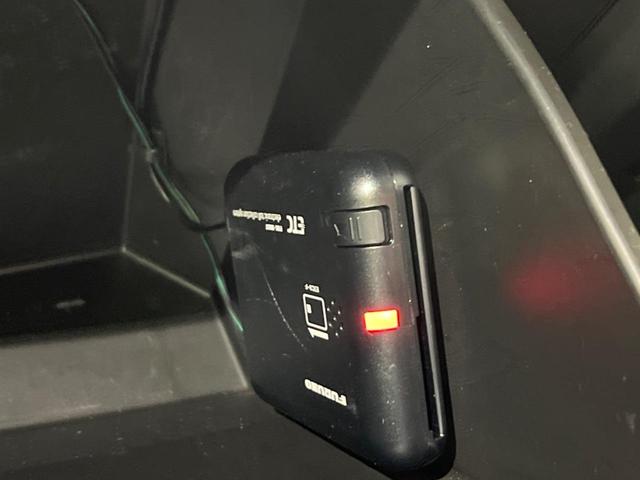 デミオ ＸＤツーリング　４ＷＤ　ディーゼル　メーカーオプションナビ　バックカメラ　禁煙車　ドラレコ　スマートキー　ＬＥＤヘッド　ＥＴＣ　純正１６インチアルミ　オートライト　Ｂｌｕｅｔｏｏｔｈ　ＣＤ　ＤＶＤ再生　地デジ（8枚目）