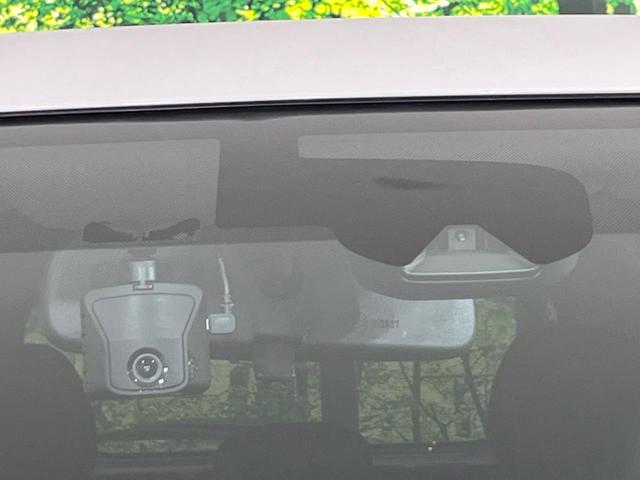 エクストレイル ２０Ｘｔｔ　エマージェンシーブレーキパッケージ　４ＷＤ　エマージェンシーブレーキ　全周囲カメラ　カプロンシート　ドラレコ　スマートキー　ＬＥＤ　クルコン　純正１８インチアルミ　オートライト　オートエアコン　Ｂｌｕｅｔｏｏｔｈ　ＣＤ　ＤＶＤ再生（3枚目）