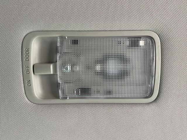 エクストレイル ２０Ｘｔｔ　エマージェンシーブレーキパッケージ　４ＷＤ　エマージェンシーブレーキ　全周囲カメラ　カプロンシート　ドラレコ　スマートキー　ＬＥＤ　クルコン　純正１８インチアルミ　オートライト　オートエアコン　Ｂｌｕｅｔｏｏｔｈ　ＣＤ　ＤＶＤ再生（53枚目）