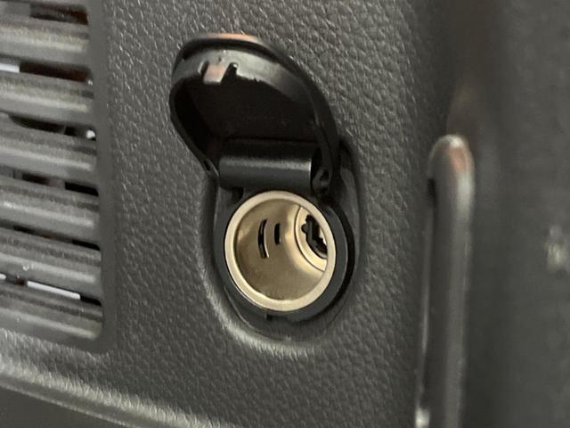 エクストレイル ２０Ｘｔｔ　エマージェンシーブレーキパッケージ　４ＷＤ　エマージェンシーブレーキ　全周囲カメラ　カプロンシート　ドラレコ　スマートキー　ＬＥＤ　クルコン　純正１８インチアルミ　オートライト　オートエアコン　Ｂｌｕｅｔｏｏｔｈ　ＣＤ　ＤＶＤ再生（57枚目）