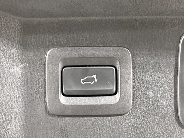 ＣＸ－８ ＸＤプロアクティブ　Ｓパッケージ　フリップダウンモニター　全周囲カメラ　ターボ　衝突被害軽減システム　ディーゼル　レーダークルーズ　禁煙車　電動リアゲート　レザーシート　前席シートエアコン　ドラレコ　コーナーセンサー　スマートキー（32枚目）