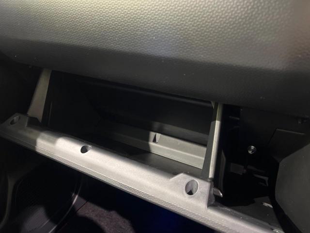 ルーミー カスタムＧ　純正９型ＤＡ　全周囲カメラ　寒冷地仕様　スマートアシスト　両側電動ドア　前席シートヒーター　レーダークルーズ　禁煙車　コーナーセンサー　スマートキー　ＬＥＤヘッド　ＥＴＣ　フルセグ　ｂｌｕｅｔｏｏｔｈ（47枚目）