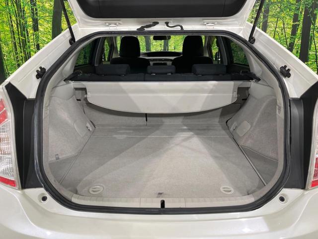 プリウス G SDナビ バックカメラ 寒冷地仕様 禁煙車 スマートキー HIDヘッド ETC オートライト オートエアコン Bluetooth CD DVD再生(11枚目)