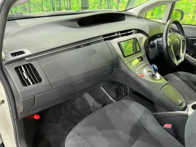 プリウス G SDナビ バックカメラ 寒冷地仕様 禁煙車 スマートキー HIDヘッド ETC オートライト オートエアコン Bluetooth CD DVD再生(37枚目)