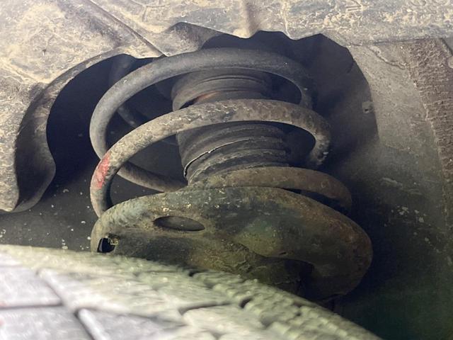 プリウス G SDナビ バックカメラ 寒冷地仕様 禁煙車 スマートキー HIDヘッド ETC オートライト オートエアコン Bluetooth CD DVD再生(59枚目)